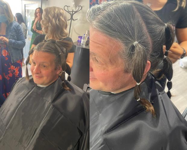 Ledbury Reporter: Lee Fortey had his lockdown hair cut for charity