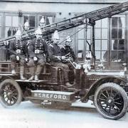 Fire engine De Lacy Street 1920s