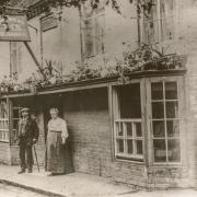 BrewerInnBenjamin James landlord 1886-1912 with his wife Hannah. Photo Paul Carter